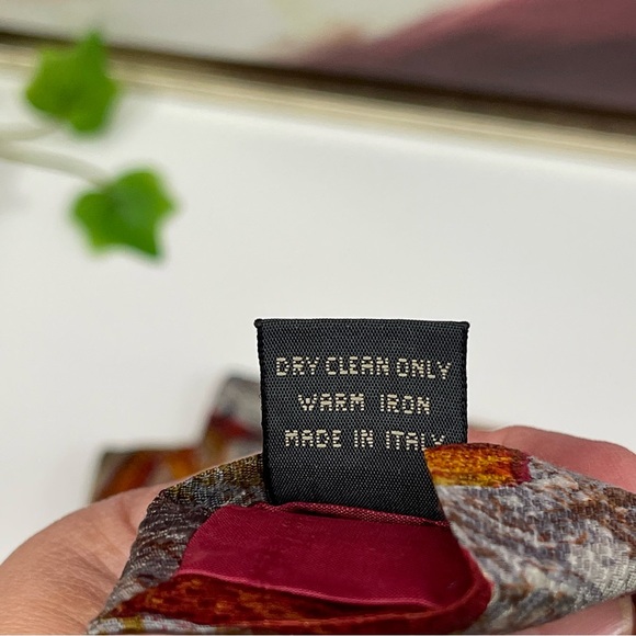 ERMENEGILDO ZEGNA Vintage 100% Silk Tie in Retro Print - Picture 12 of 12